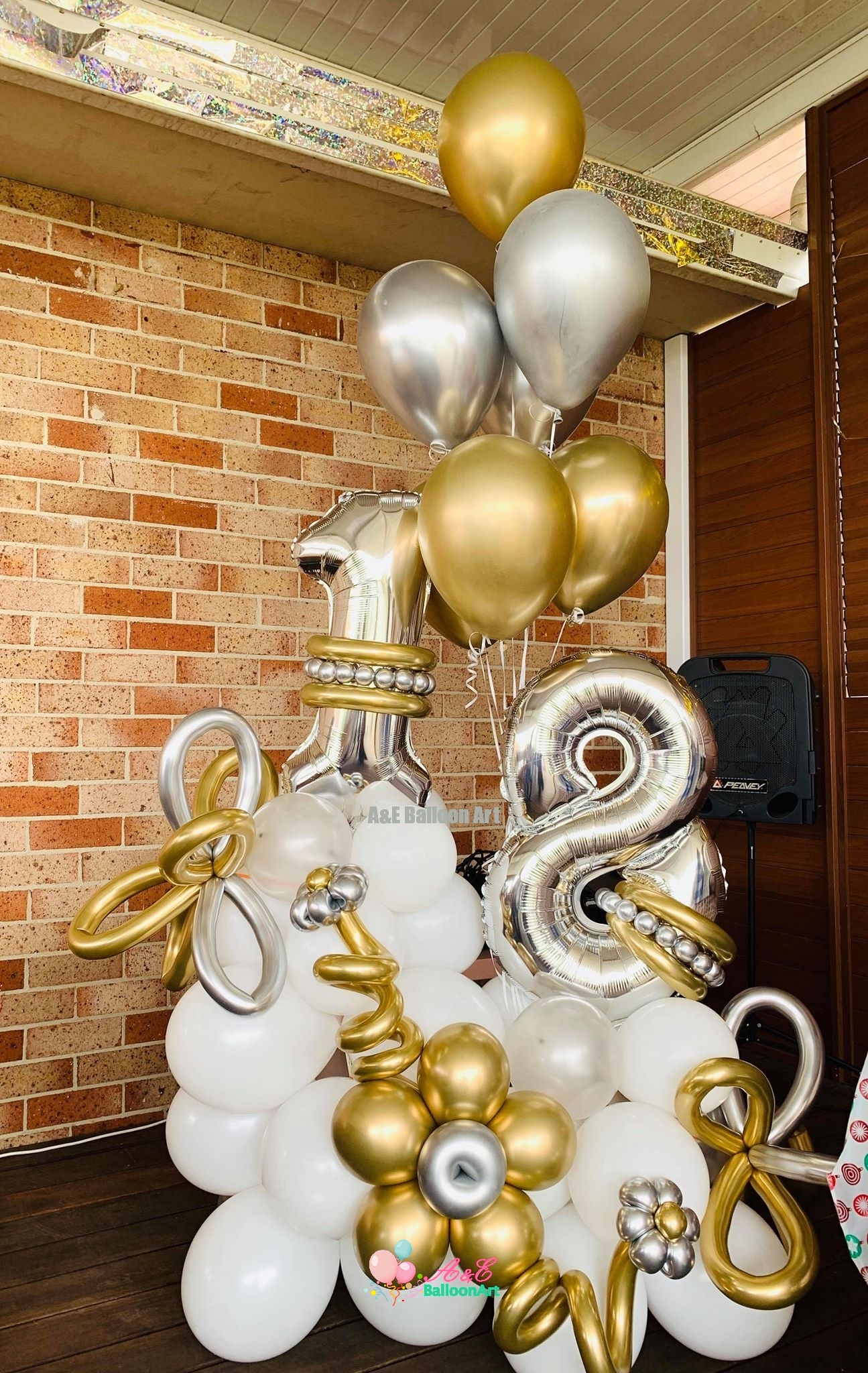 18 helium balloons