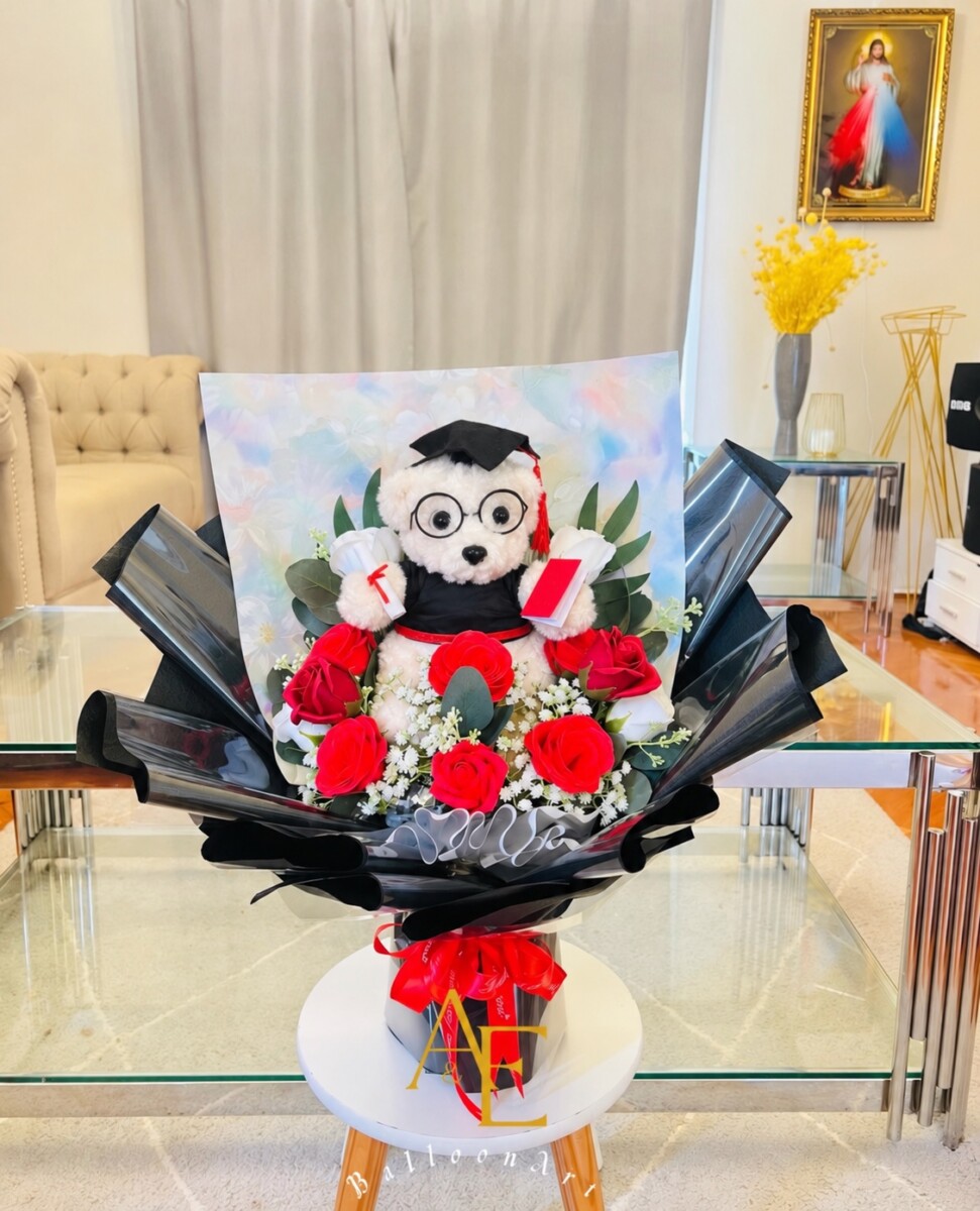 Black & Red Teddy Graduation Bouquet (Luxury Series)(Product Code:GRAT11_625)