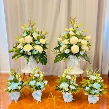 Elegant White & Blue Sympathy Set(Product Code :FA5_726)