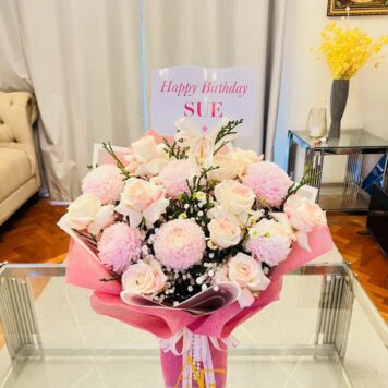 Sweet Blush Rose & Mum Bouquet(Design Code: FB06_226)