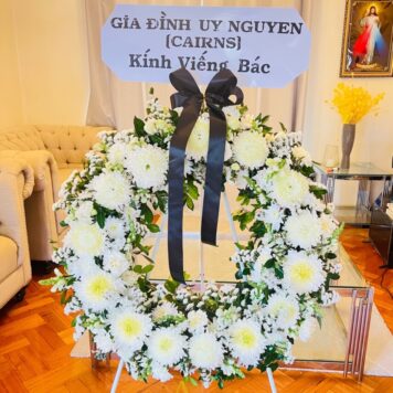 Classic White Funeral Wreath(Product Code :SF_0626_2)