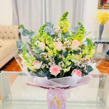 Blushing Garden Bouquet(Design Code: FB09_326)
