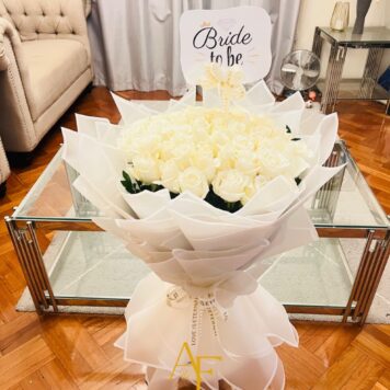 Luxury White Rose Bouquet(Design Code: FB09_626)